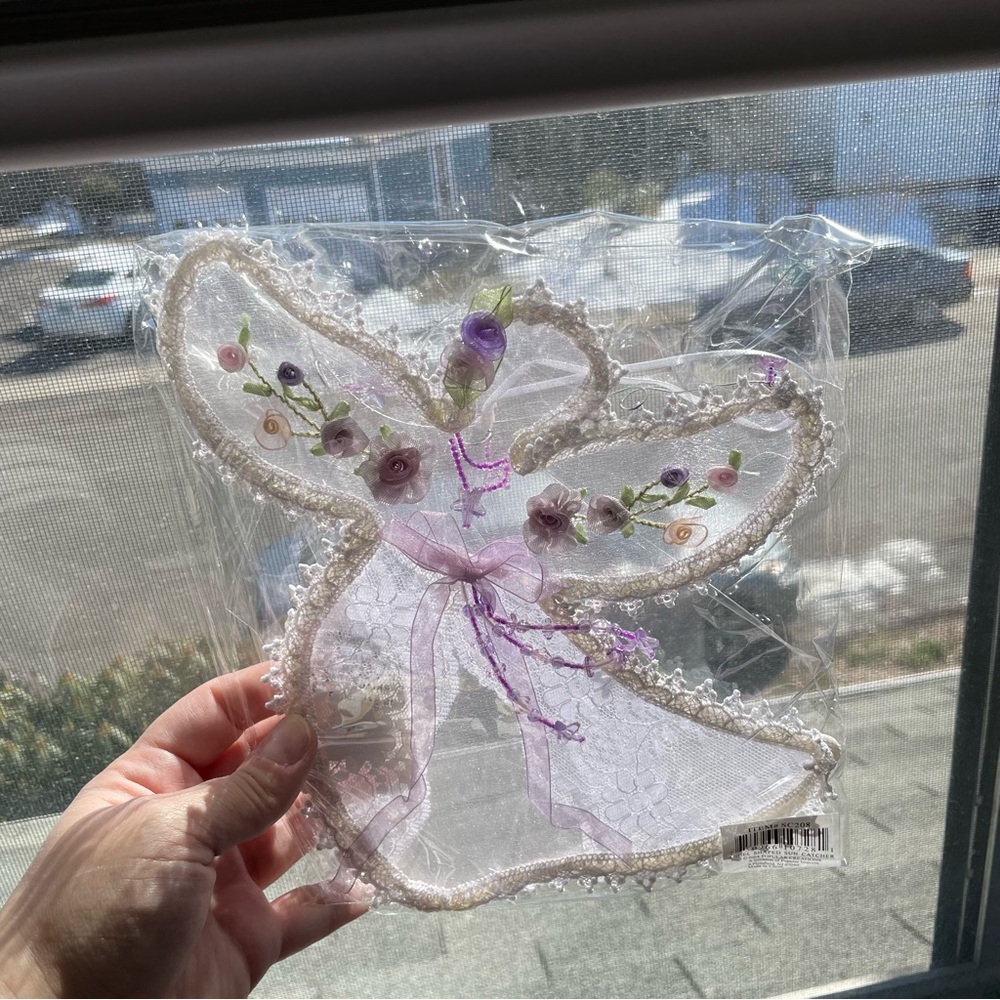 Angel Shaped Victoria Lace Sun Catcher